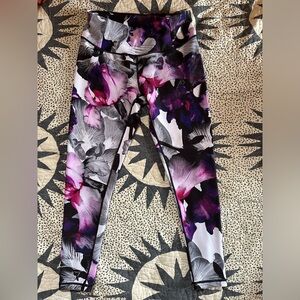 CALIA by Carrie Underwood Floral Purple 7/8 Leggings